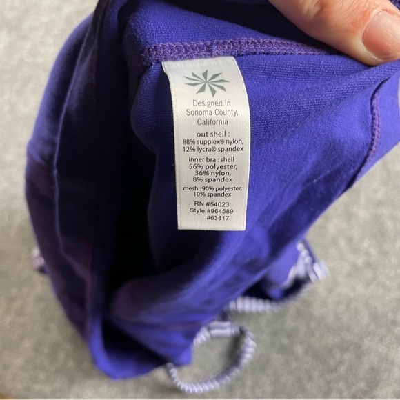 ATHLETA Women’s Fulfillment Built-In Bra Athletic Purple Workout Tank Top Medium - Picture 4 of 8